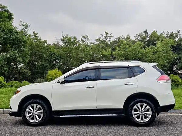 Nissan X-Trail 2015