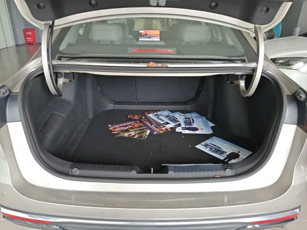 Geely Galaxy Star 6 2025 — фото 19