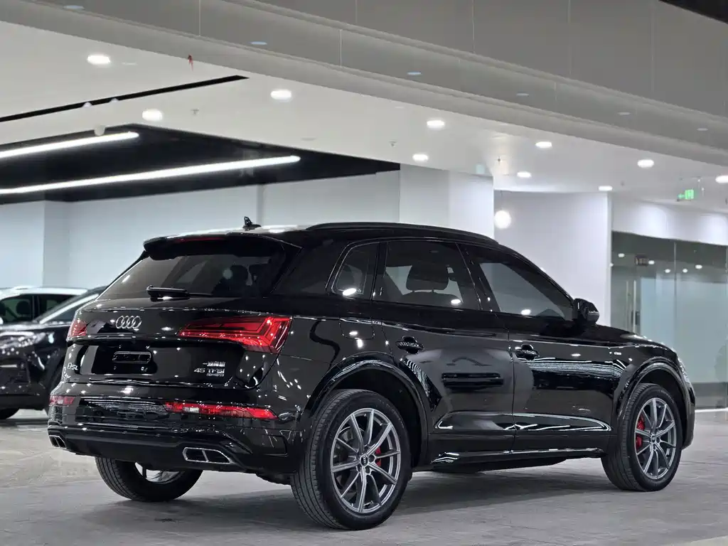 Audi Q5L 2022 — фото 5