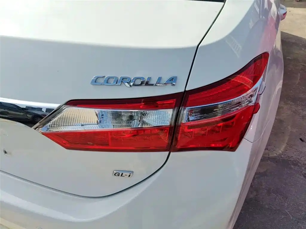 Toyota Corolla 2016 — фото 8