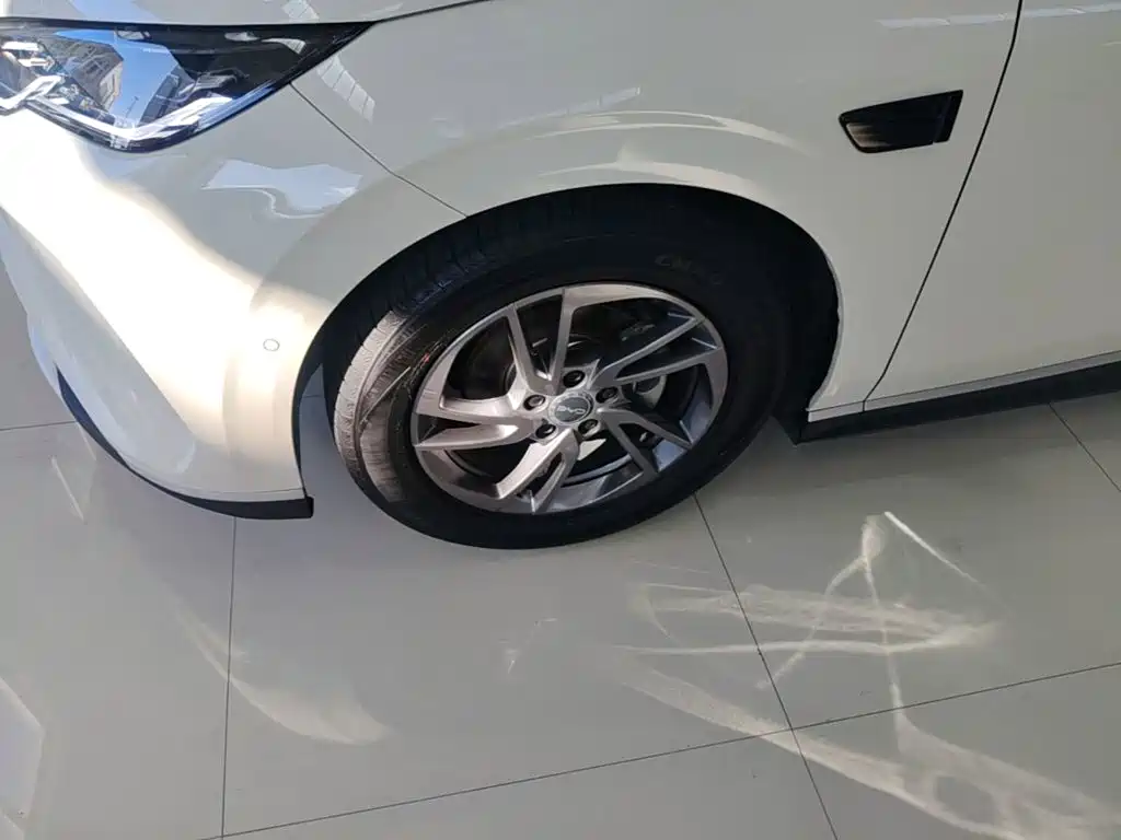 BYD Seal 06 2025 — фото 23