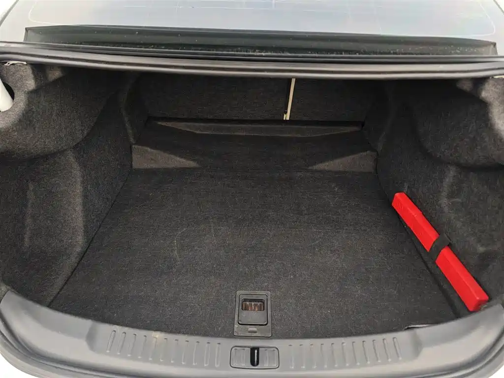 Chevrolet Malibu 2015 — фото 19