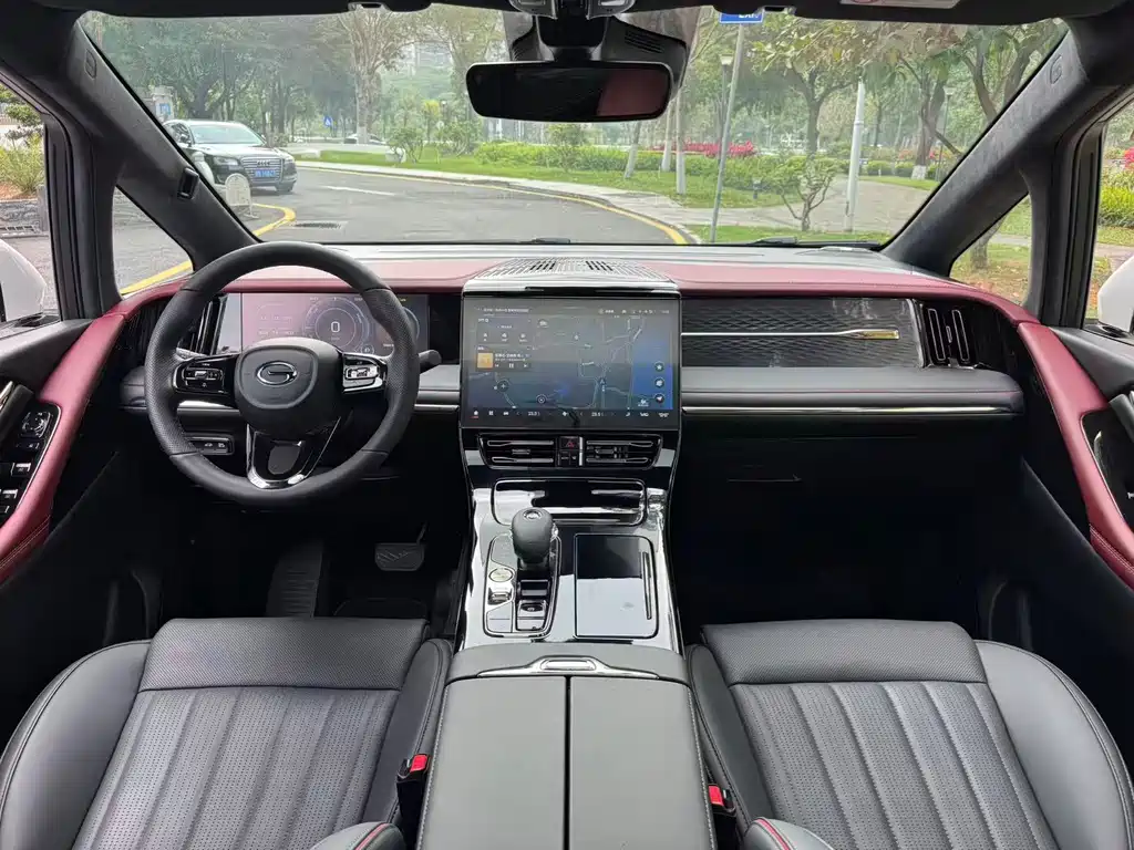 GAC Motor Trumpchi M8 2024 — фото 14