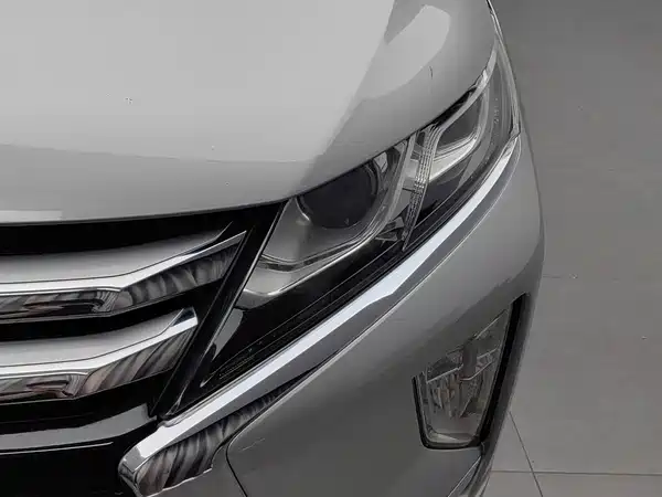 Mitsubishi Yige 2019