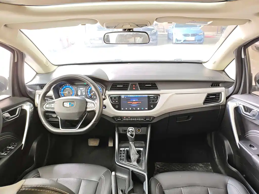 Geely Vision X3 2021 — фото 10