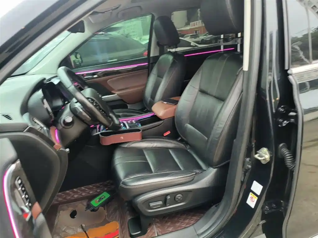 GAC Motor Trumpchi GS8 2018 — фото 15