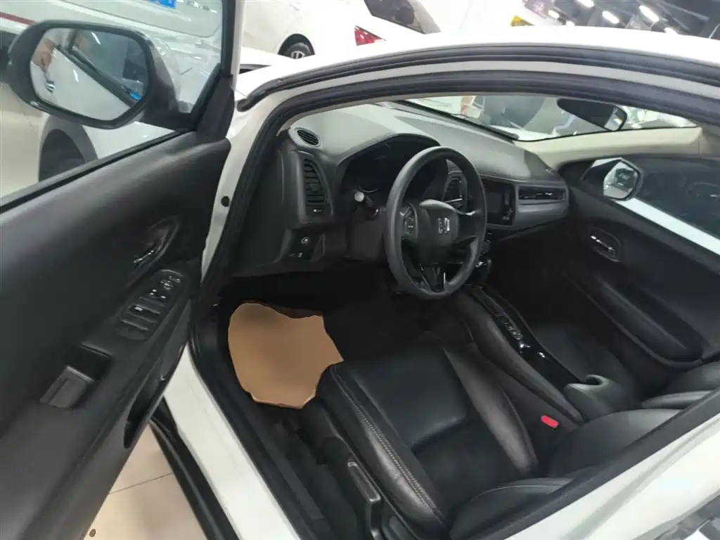 Honda Vezel 2017 — фото 16