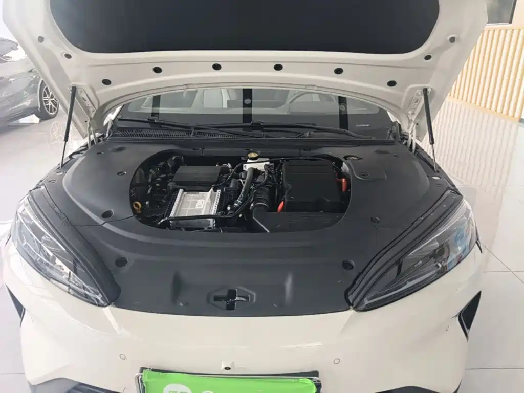 BYD Seal 07 DM-i 2025 — фото 20