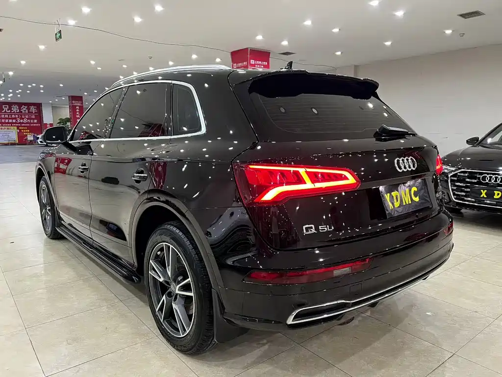 Audi Q5L 2019 — фото 9