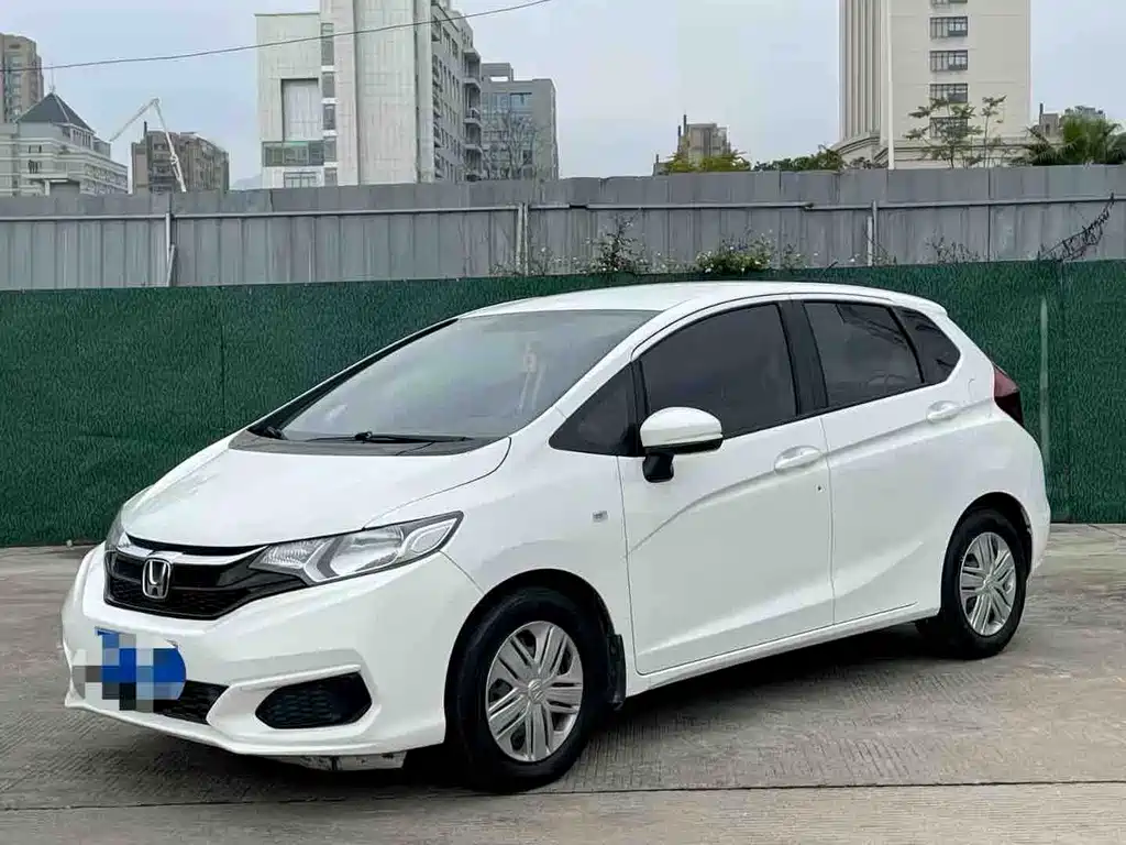 Honda Fit 2018 — фото 1
