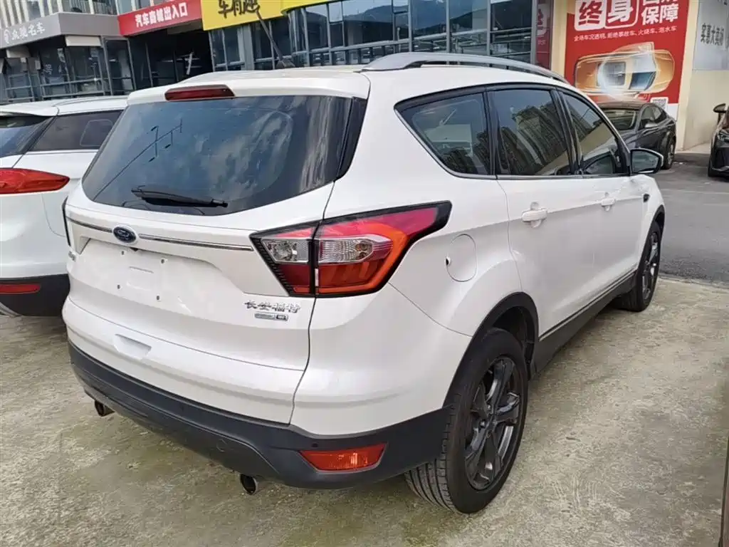 Ford Kuga 2019 — фото 7