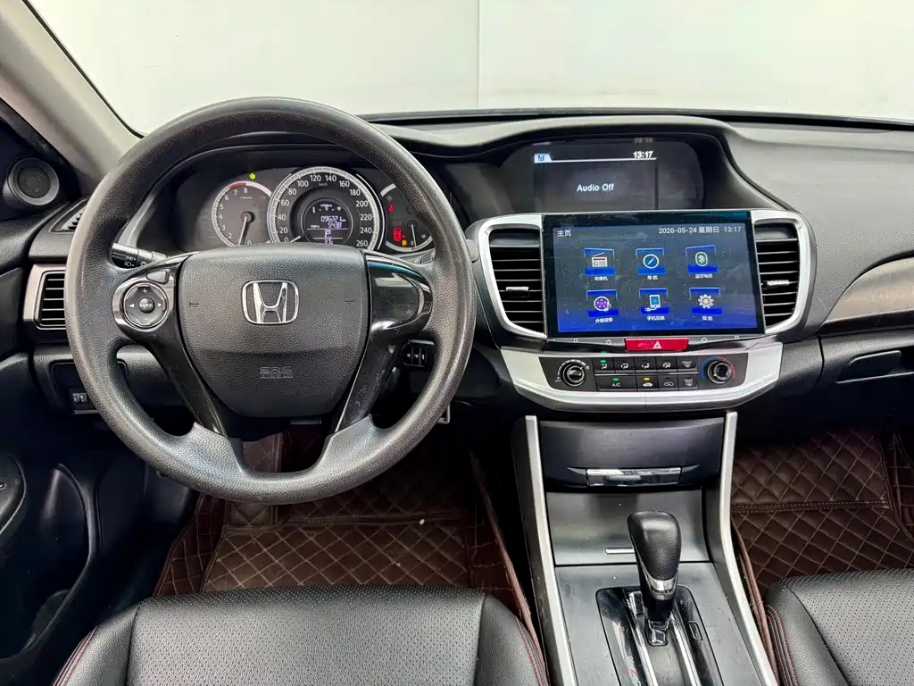 Honda Accord 2015 — фото 16