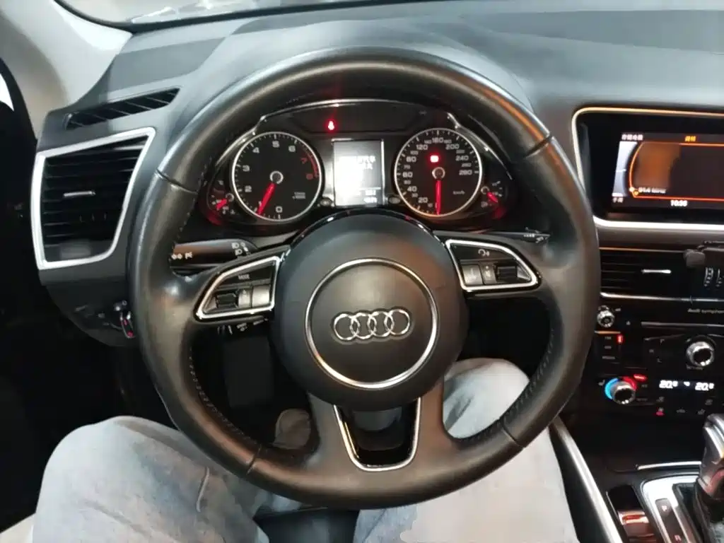 Audi Q5 2018 — фото 11