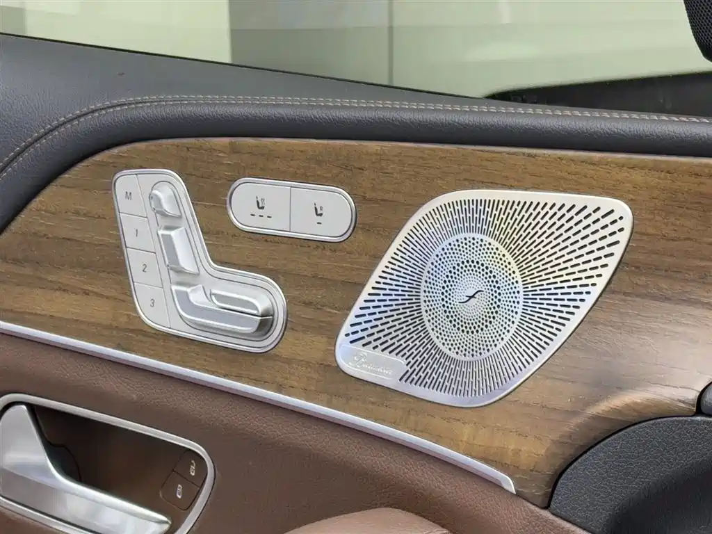Mercedes-Benz GLE New Energy 2023 — фото 14