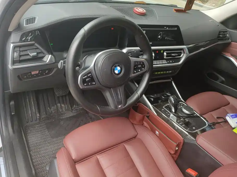 BMW 3 Series 2021 — фото 12