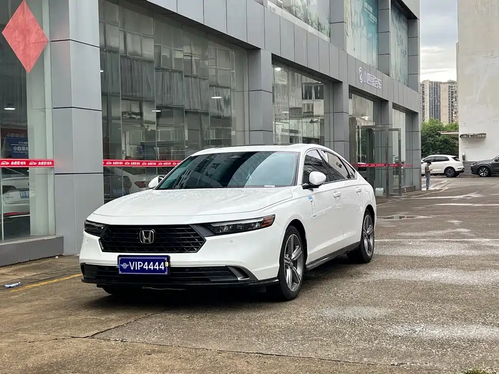 Honda Accord 2024 — фото 1