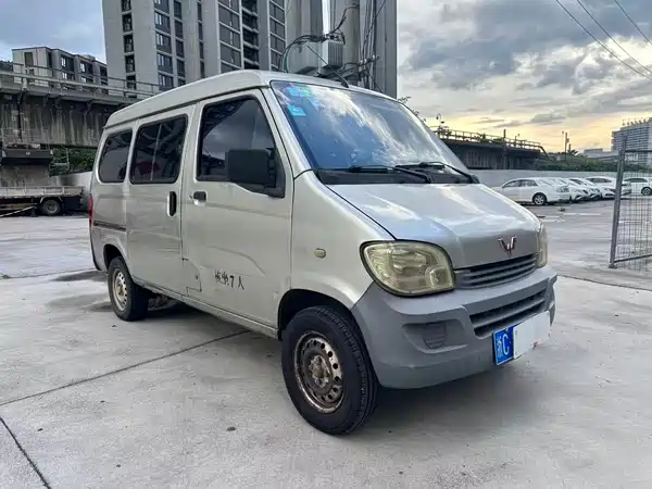 Wuling Sunshine 2014