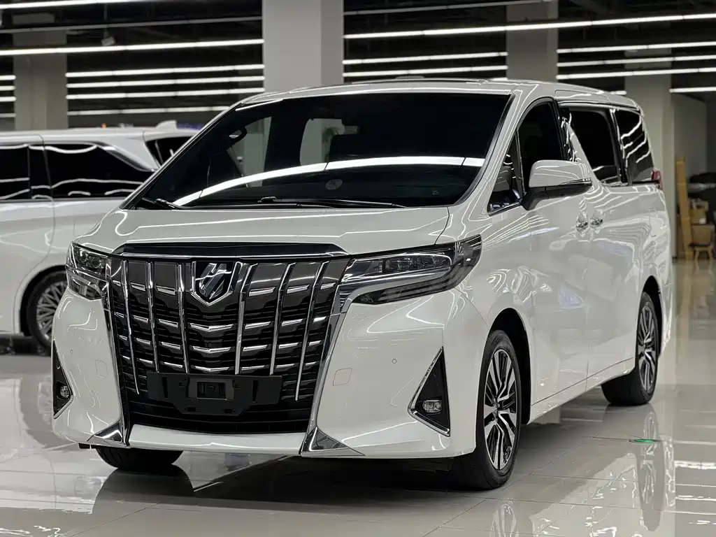 Toyota Alphard 2018 — фото 1