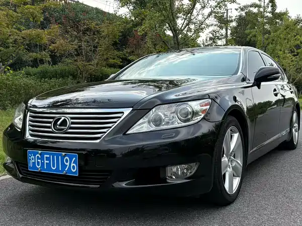Lexus LS 2010