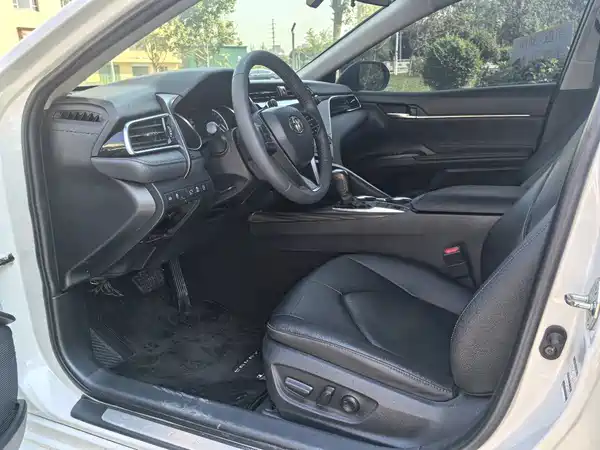 Toyota Camry 2021