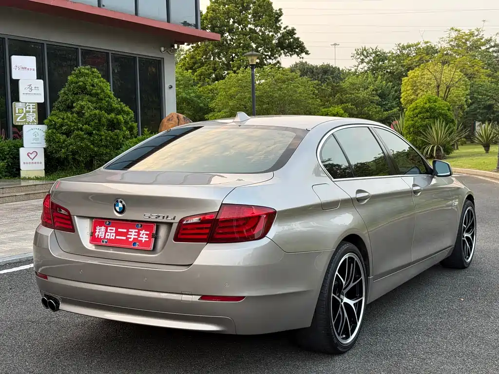 BMW 5 Series 2012