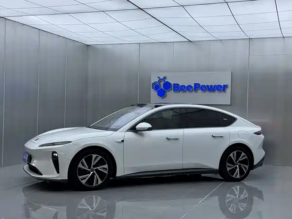 NIO ET5 2022