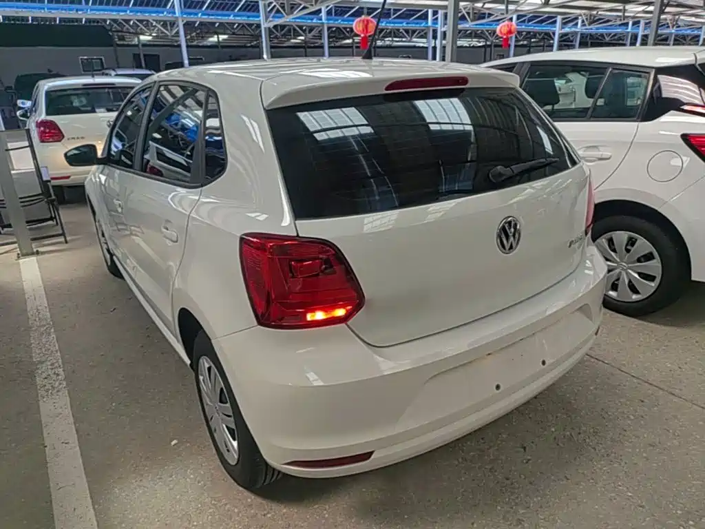 Volkswagen Polo 2015