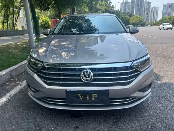 Volkswagen Sagitar 2021
