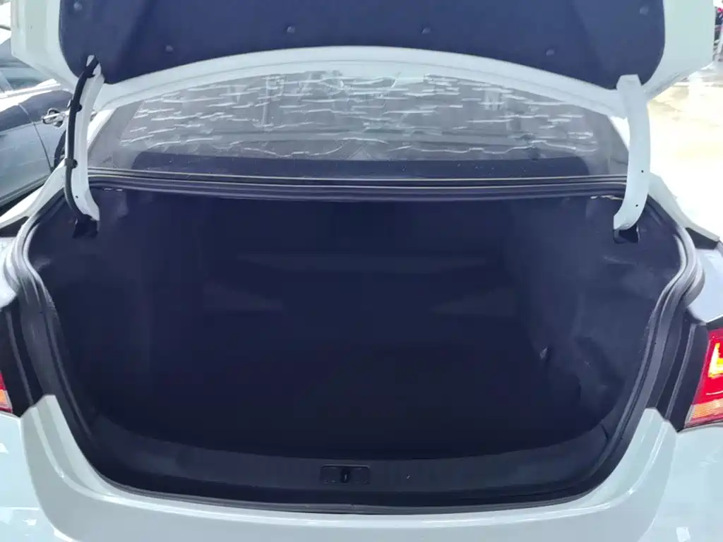Chevrolet Malibu 2016 — фото 19