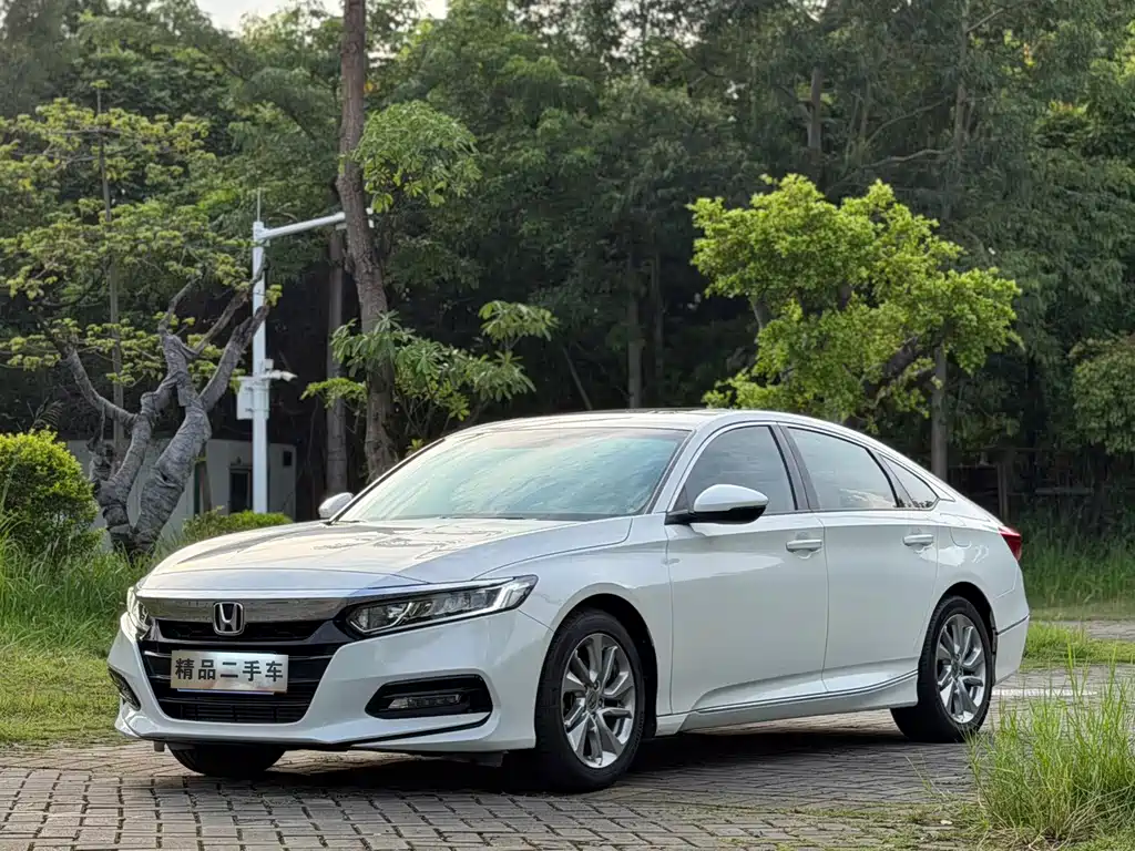 Honda Accord 2020 — фото 1