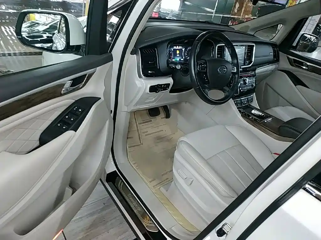 GAC Motor Trumpchi M8 2019 — фото 16