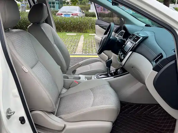 Nissan Tiida 2018