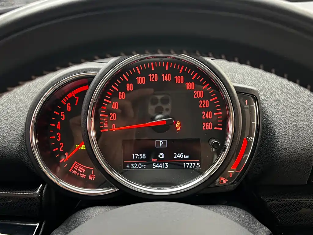 MINI Clubman 2020 — фото 17