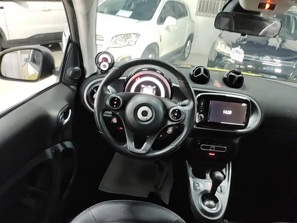 smart Fortwo 2016 — фото 7