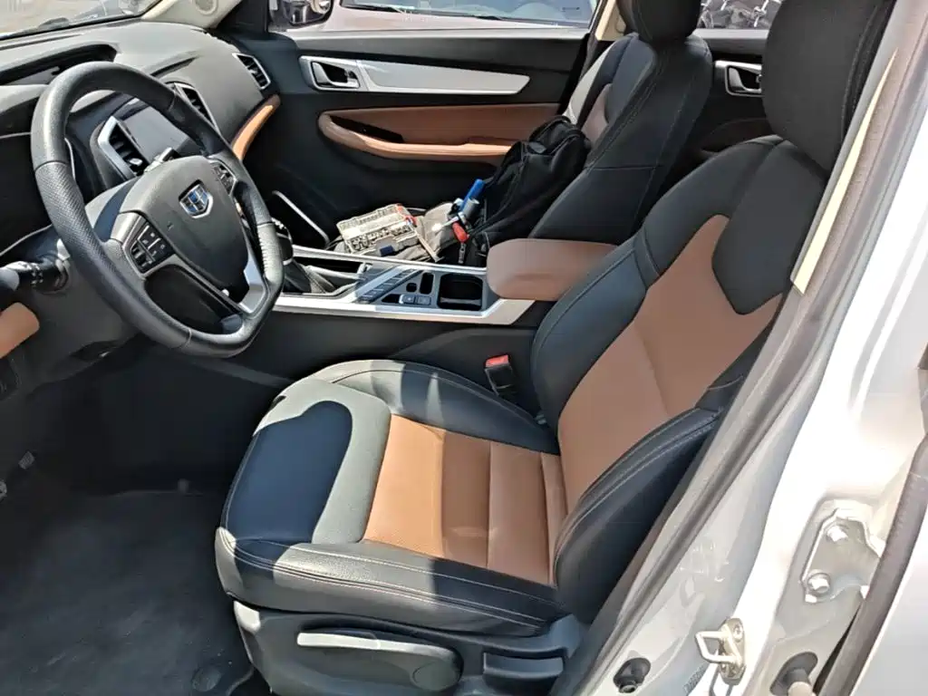 Geely Vision X6 2019 — фото 15