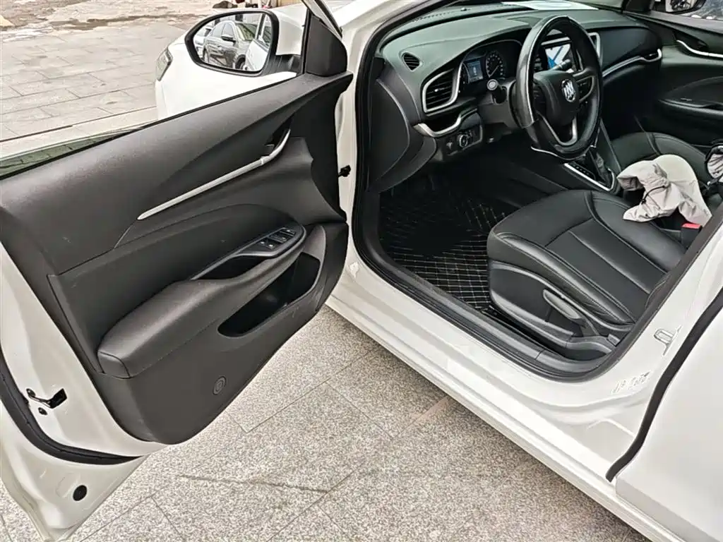 Buick Excelle 2021 — фото 16
