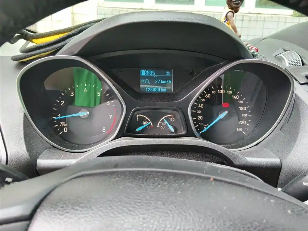 Ford Kuga 2018 — фото 12