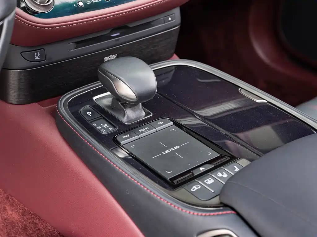 Lexus LS 2021 — фото 15
