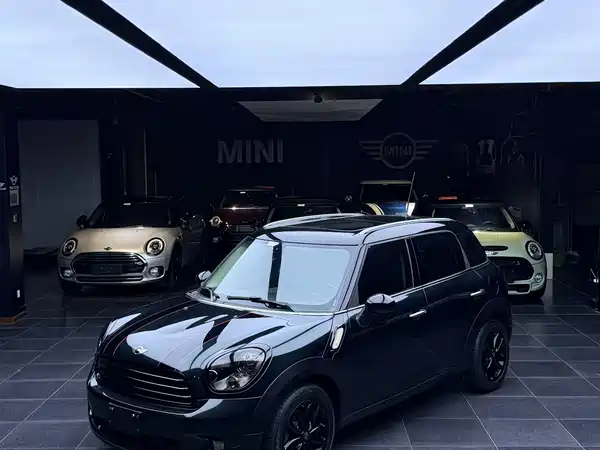 MINI Countryman 2011