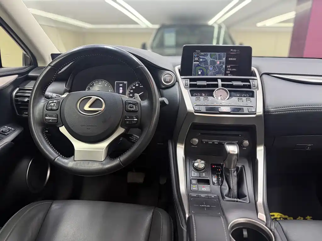 Lexus NX 2018 — фото 20