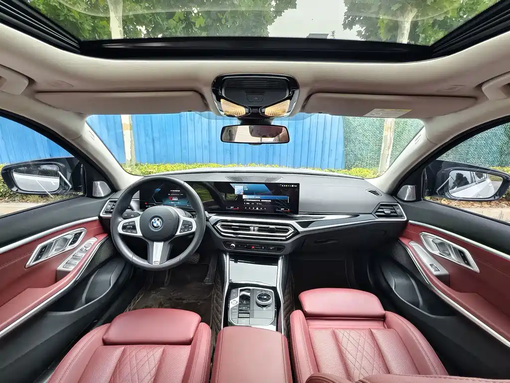 BMW i3 2024