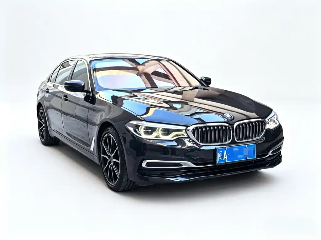 BMW 5 Series 2020 — фото 3