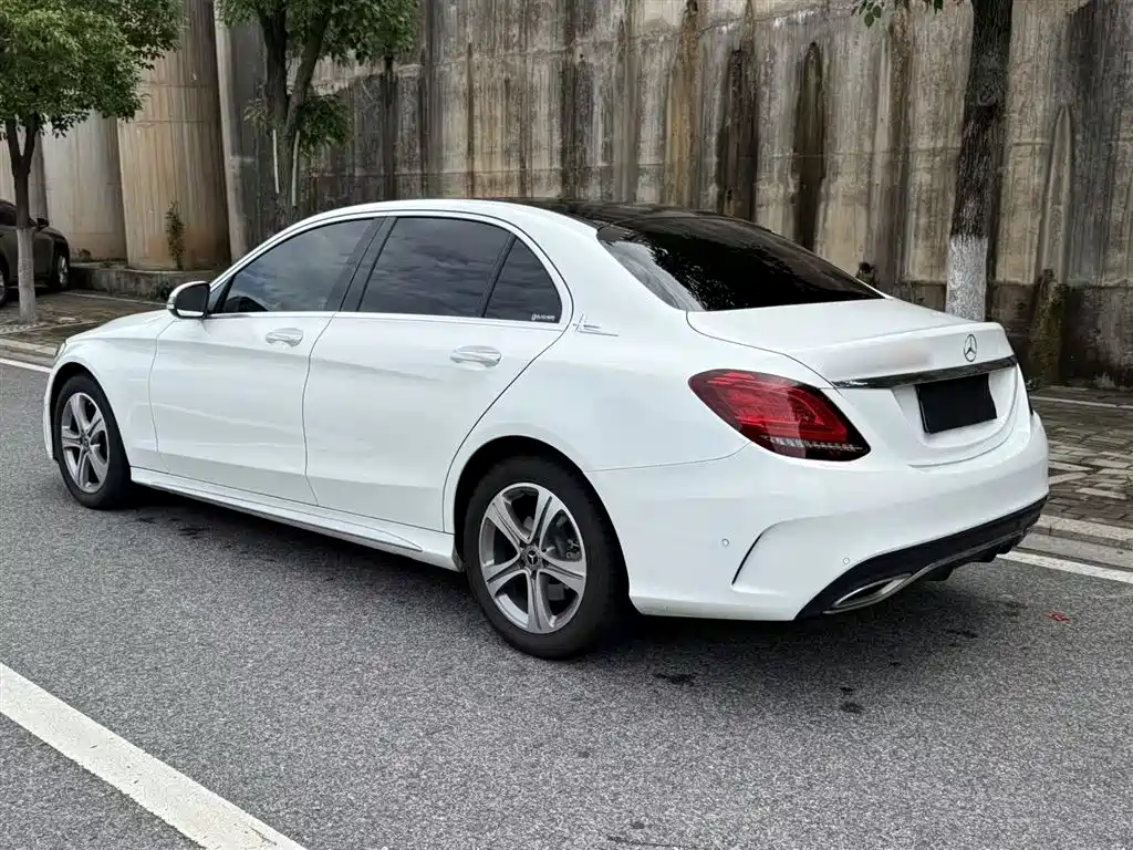 Mercedes-Benz C-Class 2022 — фото 6