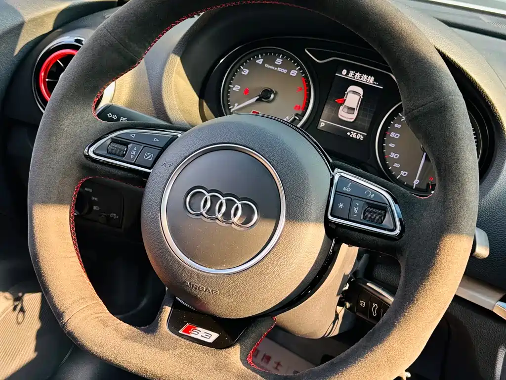 Audi S3 2017 — фото 15