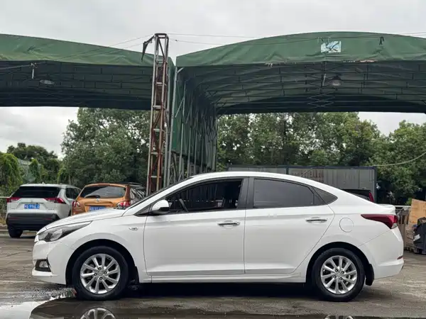 Hyundai Verna 2017
