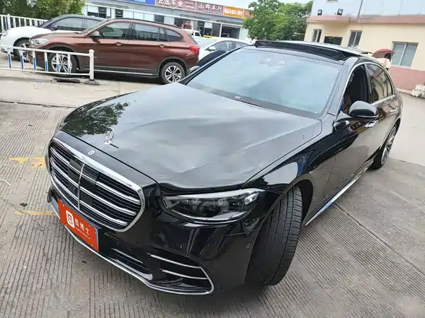 Mercedes-Benz S-Class 2022
