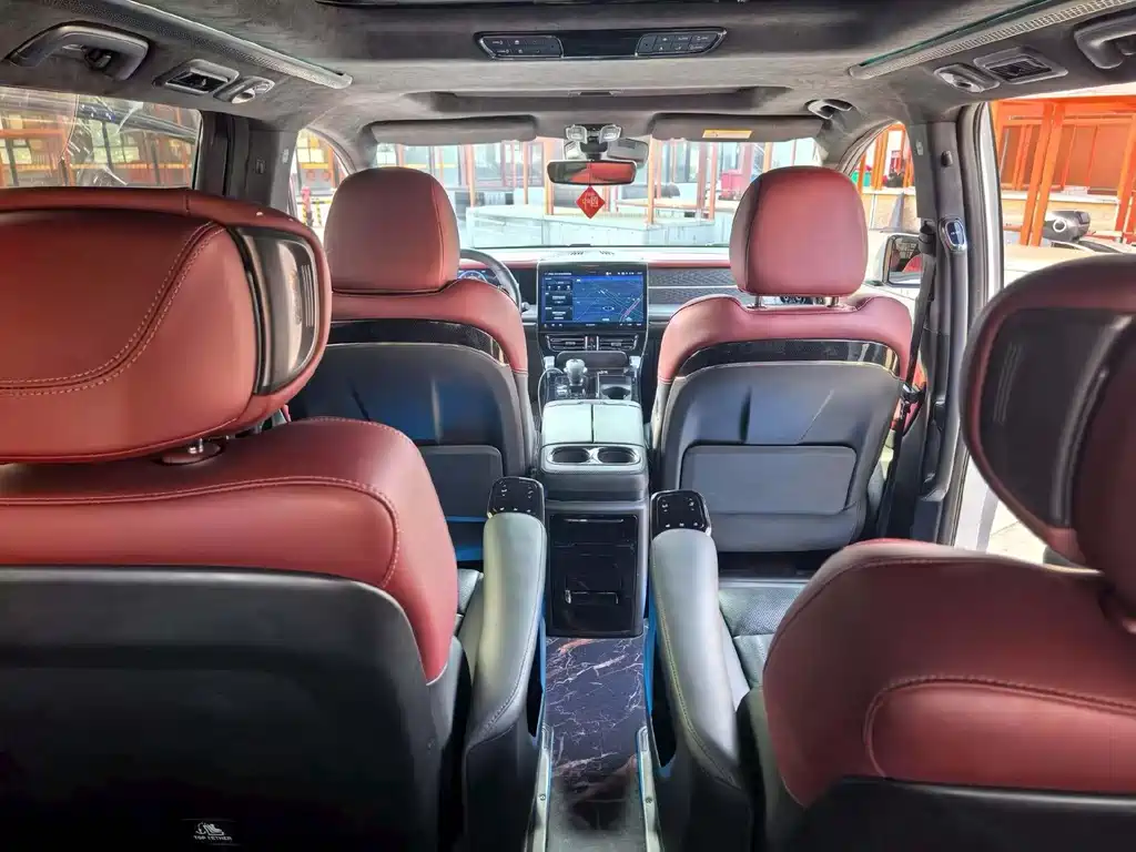 GAC Motor Trumpchi M8 2023 — фото 6