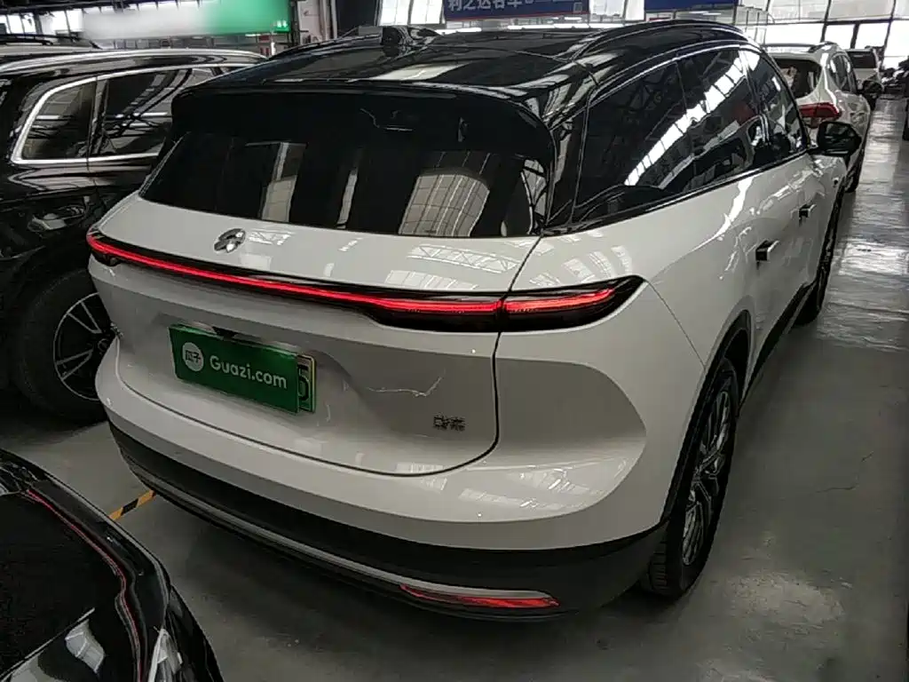 NIO ES6 2025