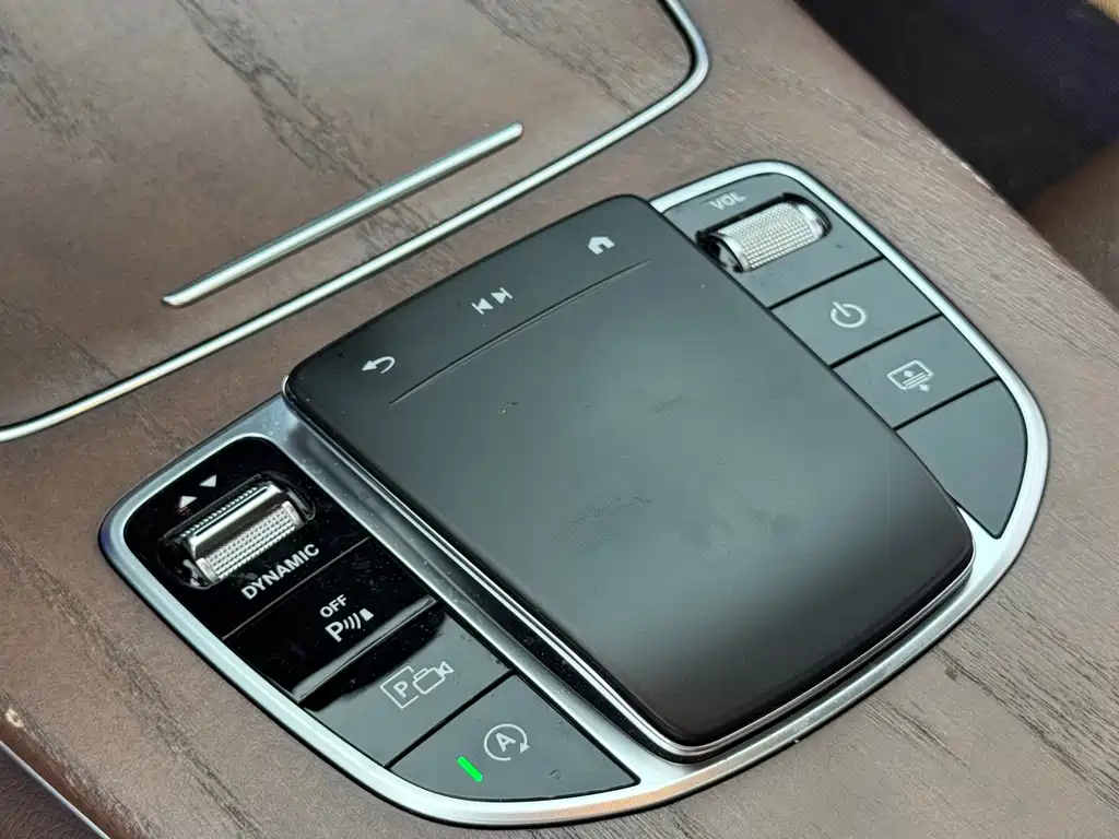 Mercedes-Benz E-Class 2023 — фото 15