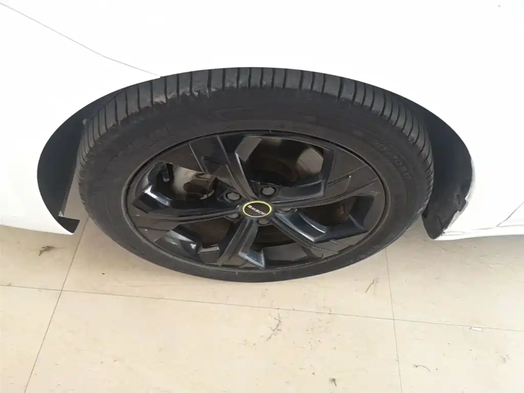 Roewe i6 MAX 2020 — фото 23